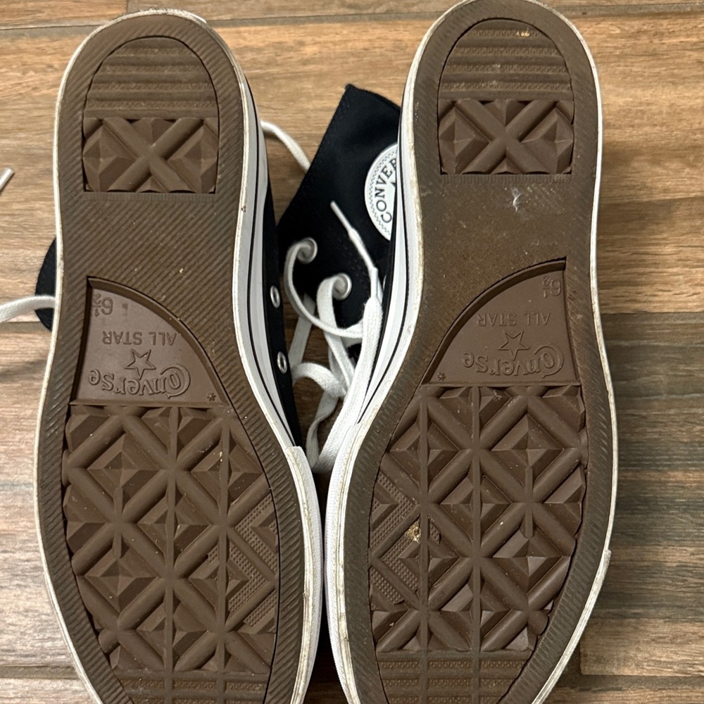 Converse Black and White Platform High-Tops - Picture 5 of 6